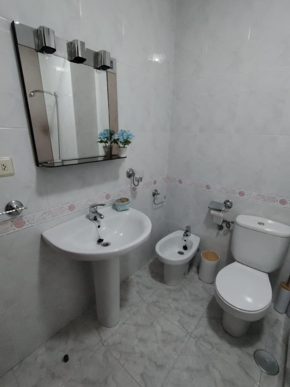Acogedor Apartamento Centrico О Грове Екстериор снимка
