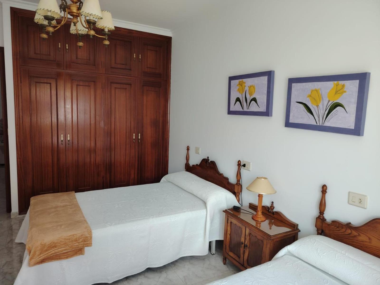 Acogedor Apartamento Centrico О Грове Екстериор снимка