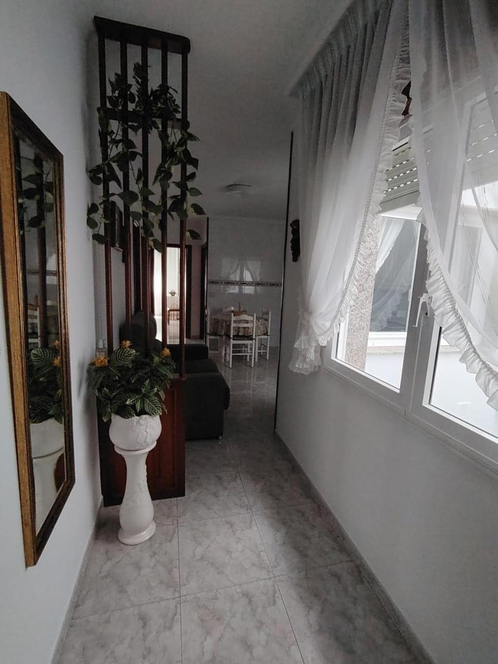 Acogedor Apartamento Centrico О Грове Екстериор снимка